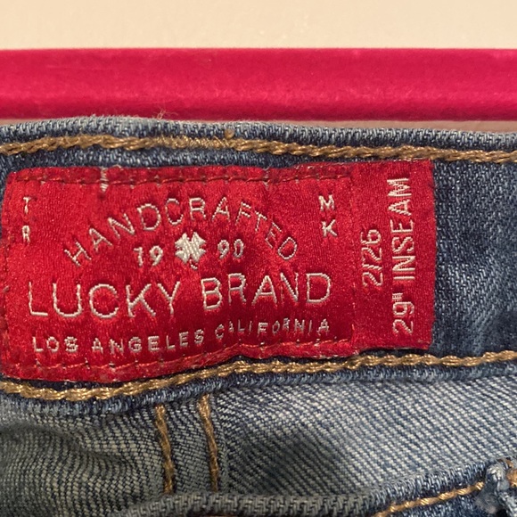 Lucky Brand size 2/26 ripped women’s jeans - Picture 12 of 15